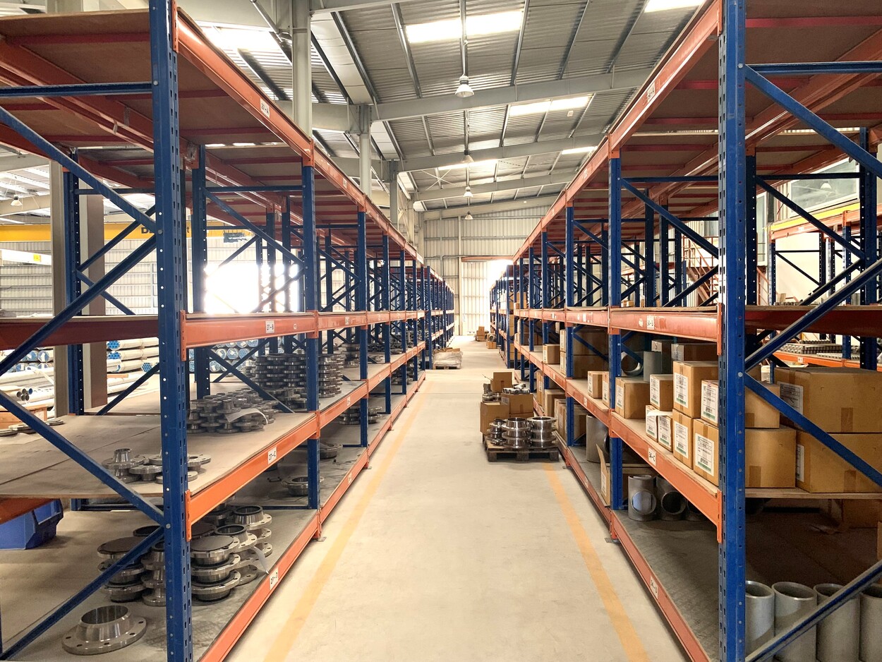 Duplex & Super Duplex Seamless Pipes - Mezon Stainless Steel